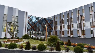 Photo of İlham Əliyev və Mehriban Əliyeva yeni inşa edilmiş Tədris və Xidmət Kompleksinin açılışında